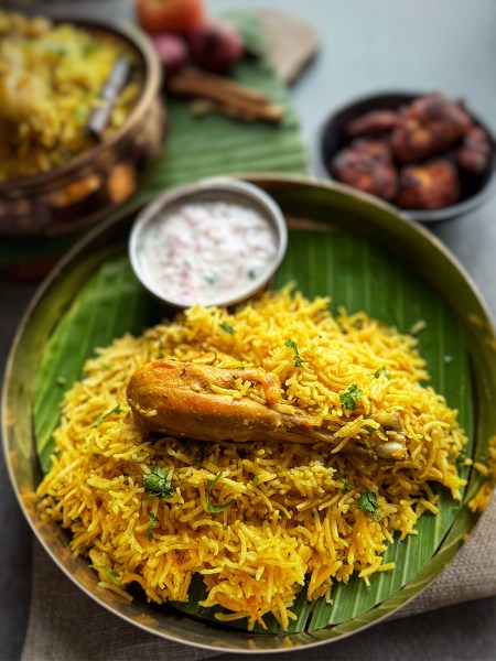 Chettinad-chicken-biryani-curry-loves