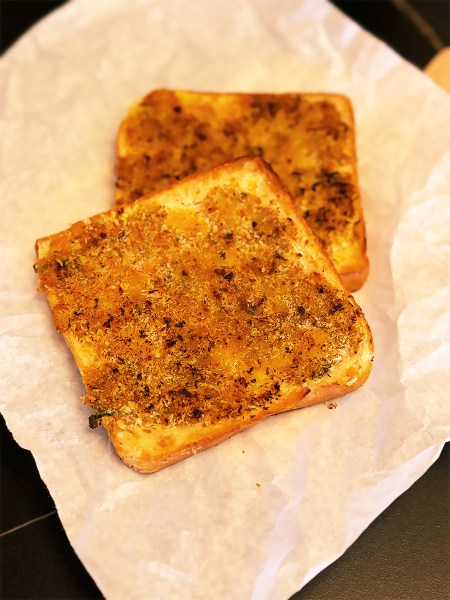 Aloo Open Sandwich Recipe - Curry Loves