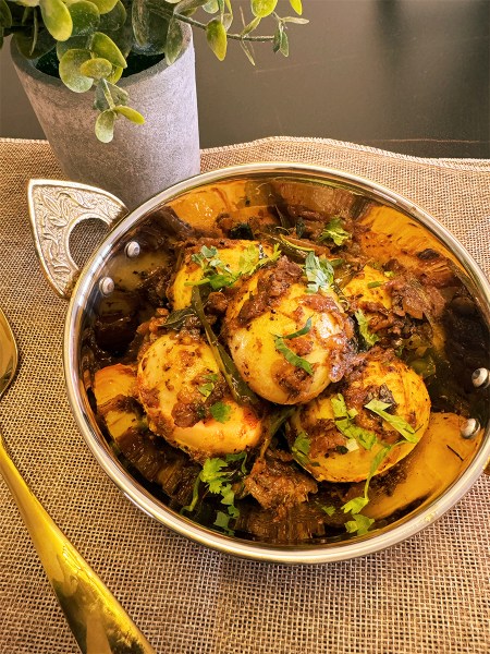 egg-pepper-masala-curry-loves