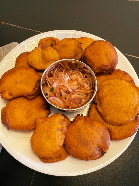 aloo-pakora-curry-loves