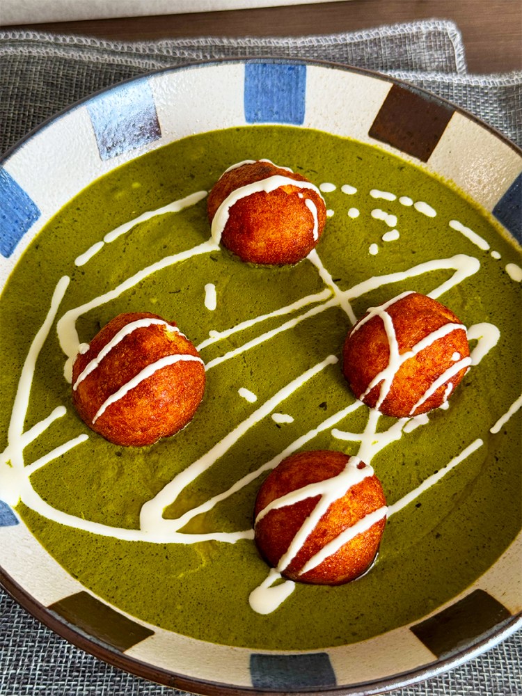 PALAK-PANEER-KOFTA-curry-loves