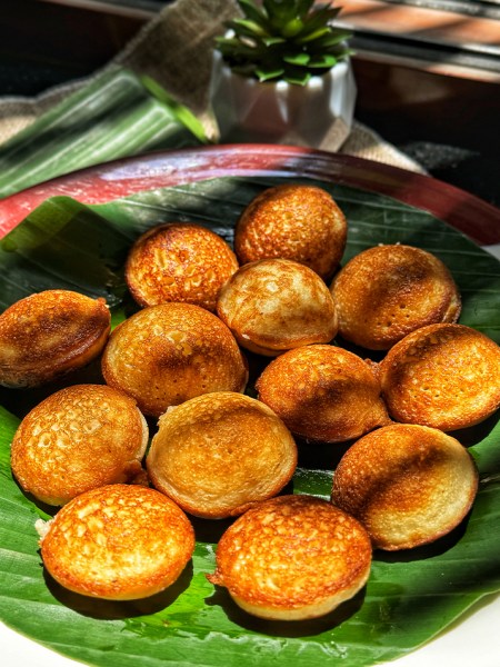 rava-paniyaram-recipe-curry-loves